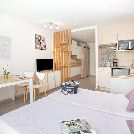 Studio Climatise Pour 3, Face Est, A 50M Plage Et Proche Commerces - Fr-1-466A-23 Saint-Raphaël Exterior foto