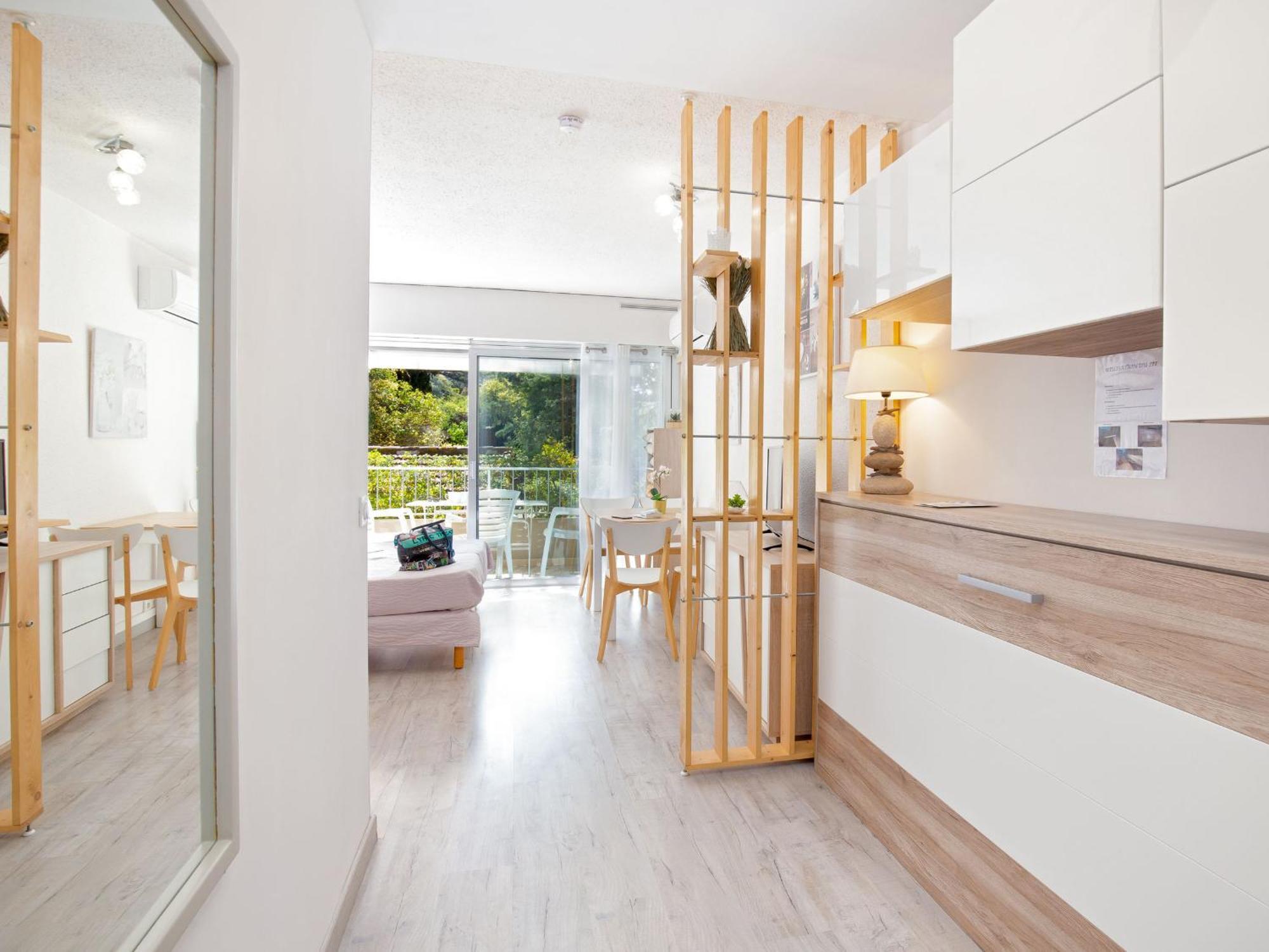 Studio Climatise Pour 3, Face Est, A 50M Plage Et Proche Commerces - Fr-1-466A-23 Saint-Raphaël Exterior foto